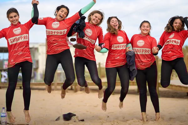 Surf Pro Surf School