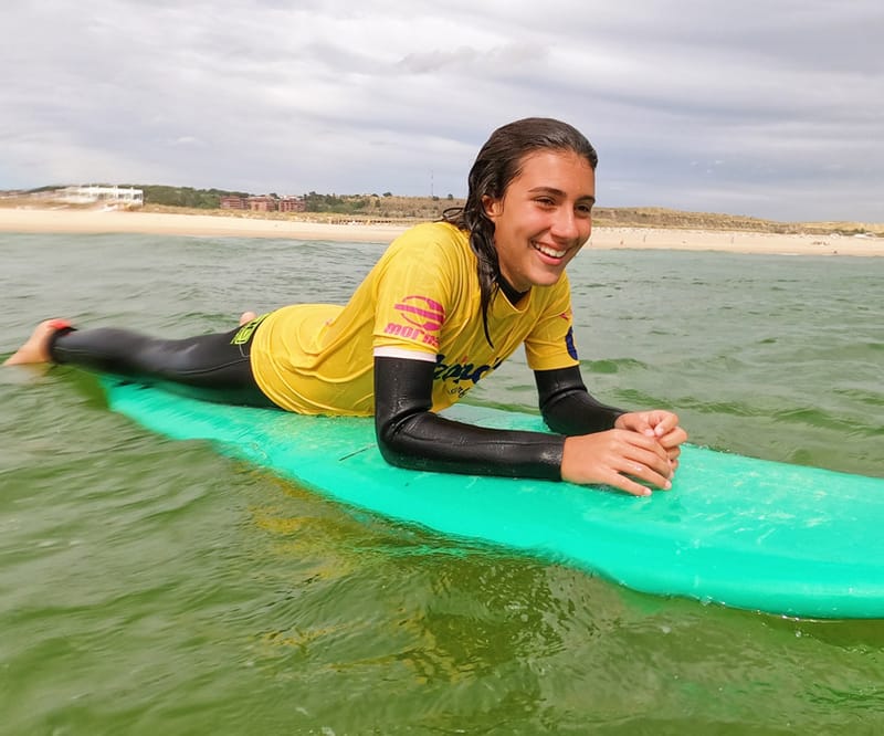 Individual surf lesson Azonda