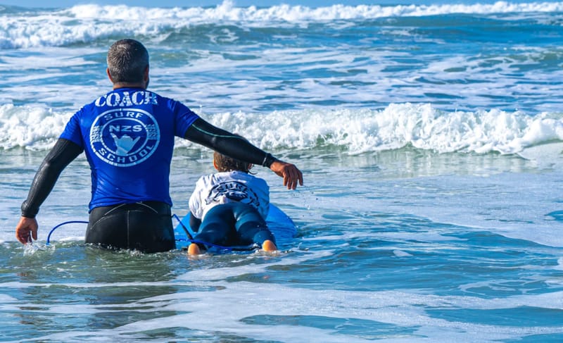 NZS surf lesson at Praia Nova